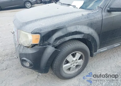 2012 Ford Escape Xlt z USA, uszkodzony, nr VIN 1FMCU0D76CKC27660